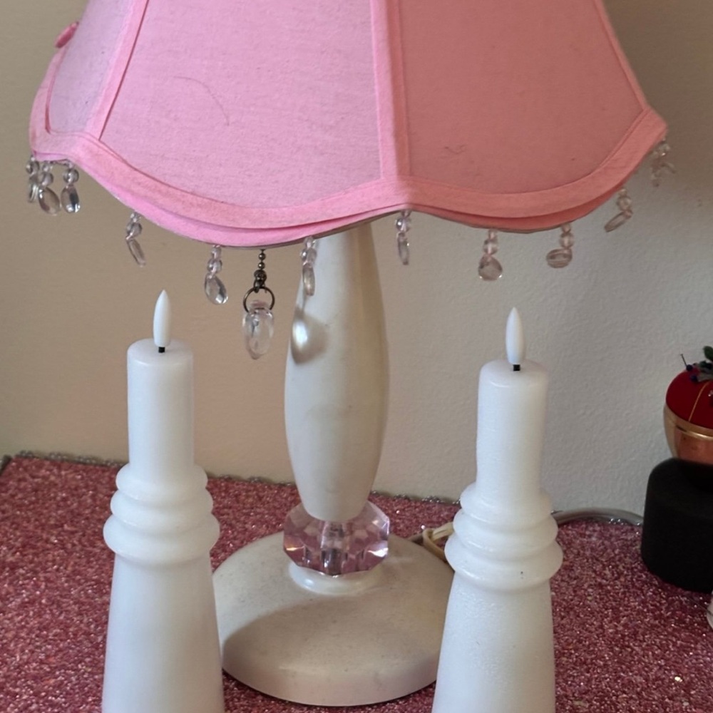 Battery Operated Wax Candles w warm lighting Requires 2AA Batteries Will Provide